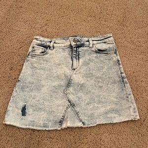 DL1961 girls acid wash denim skirt in size 16